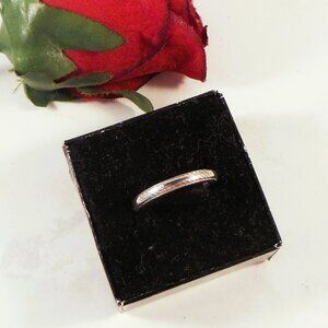 Judith Ripka Sterling Silver Band Ring Size 7 - Thin Simple Ring